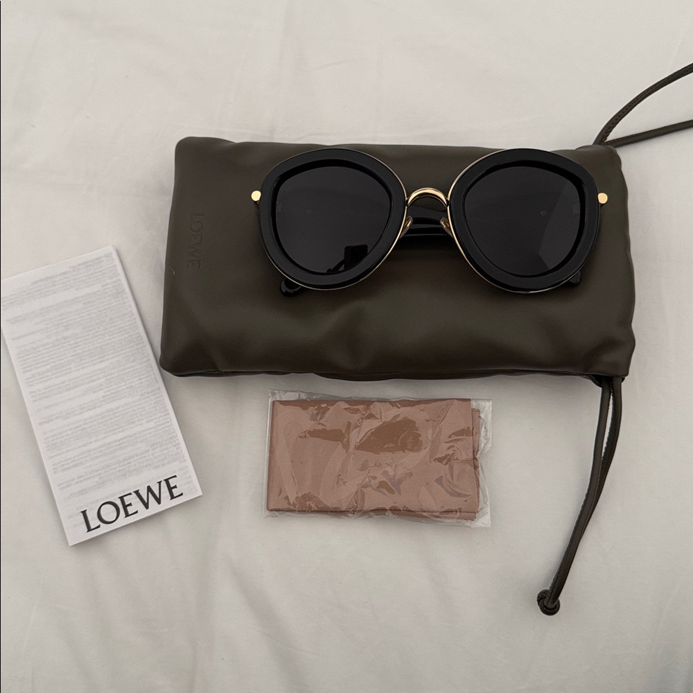 New Loewe metal round 49mm Black Sunglasses with Gold Trim